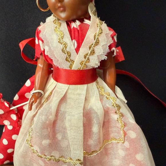 Souvenir of New Orleans Blinking Doll - Picture 5 of 13